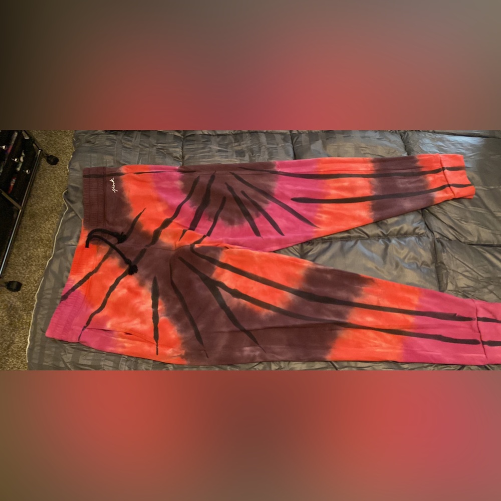 PINK Women’s Jogger pants